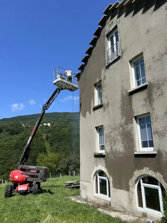 Rénovation de façade d’un immeuble à Villard de Lans 